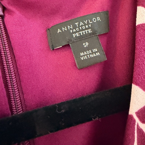 Ann Taylor Purple and White Floral Wide Leg Pants - Picture 3 of 3